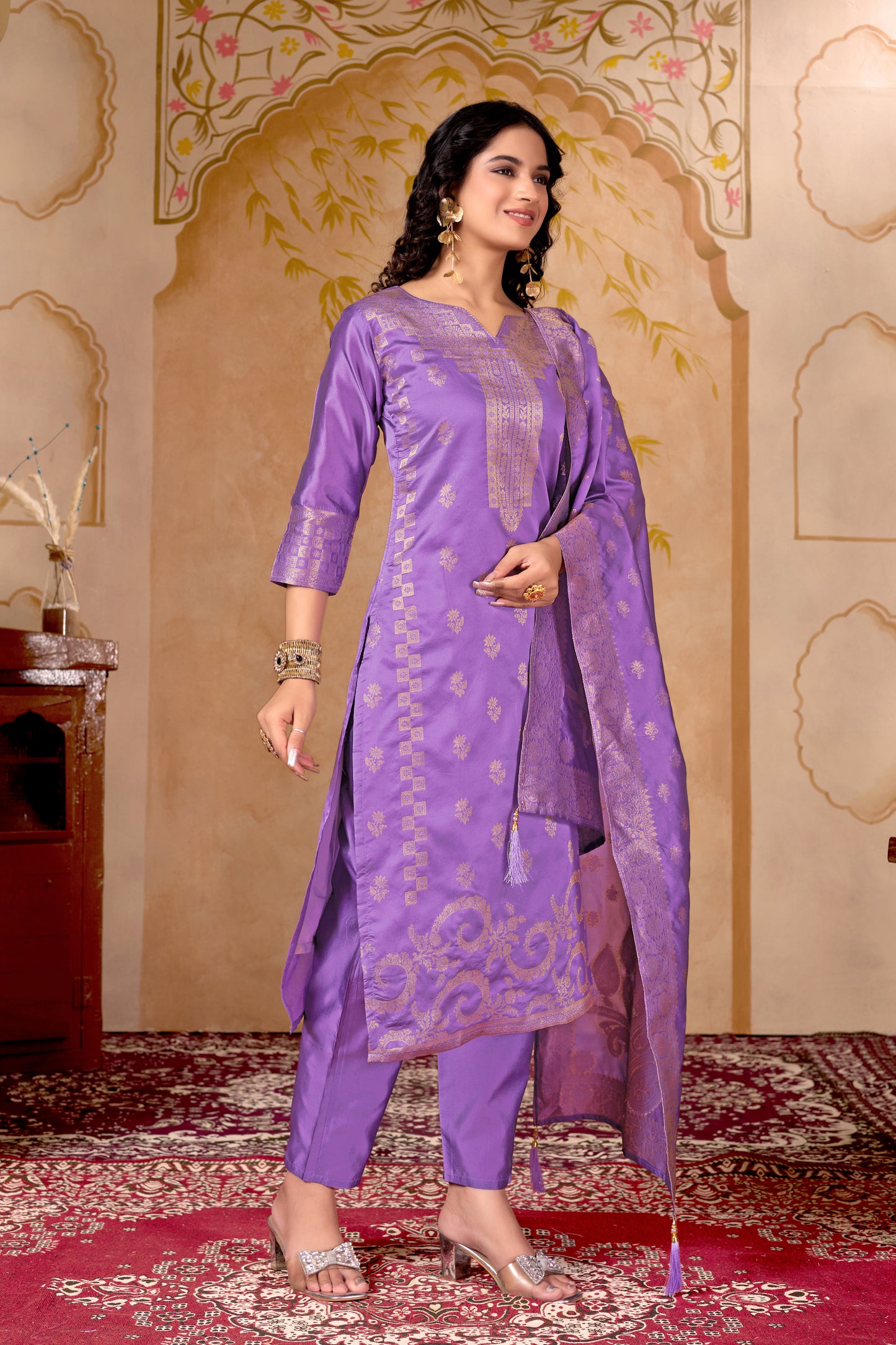 Banarasi Lavender Silk Jacquard Kurta Set with Dupatta