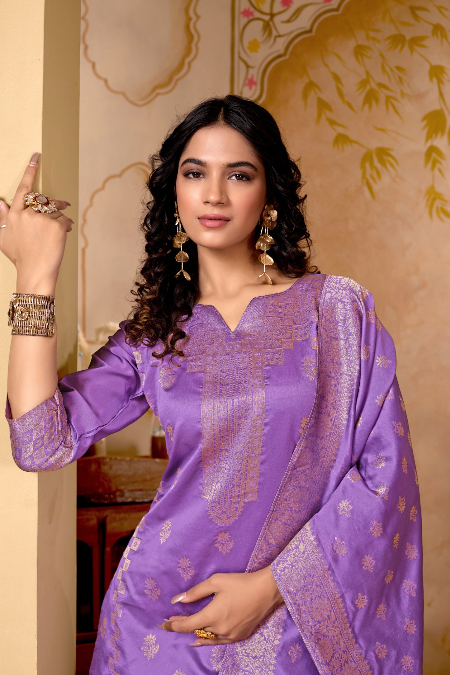 Banarasi Lavender Silk Jacquard Kurta Set with Dupatta