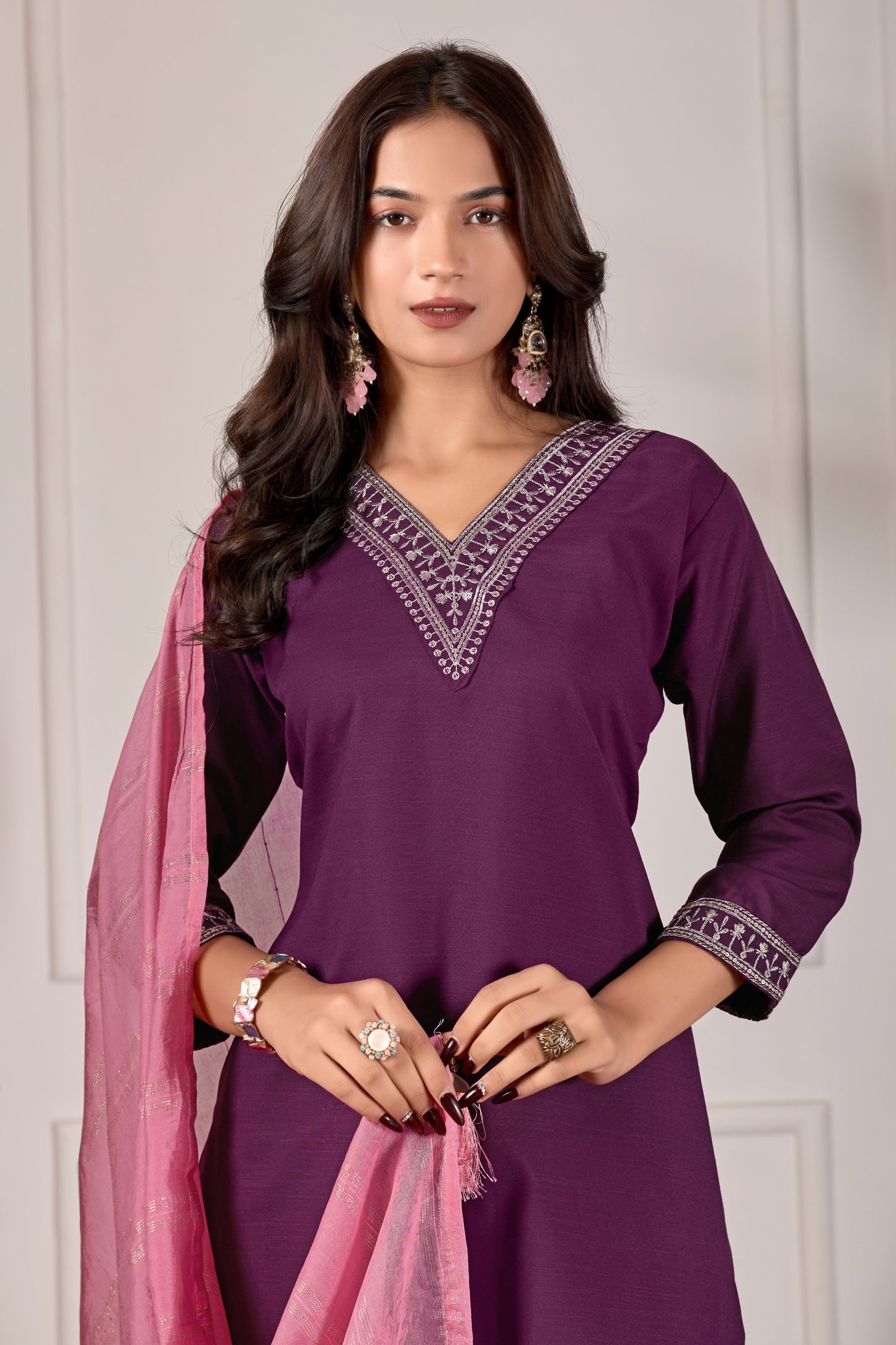 Trendy Women’s Rayon Kurta Pant with Contrast Dupatta