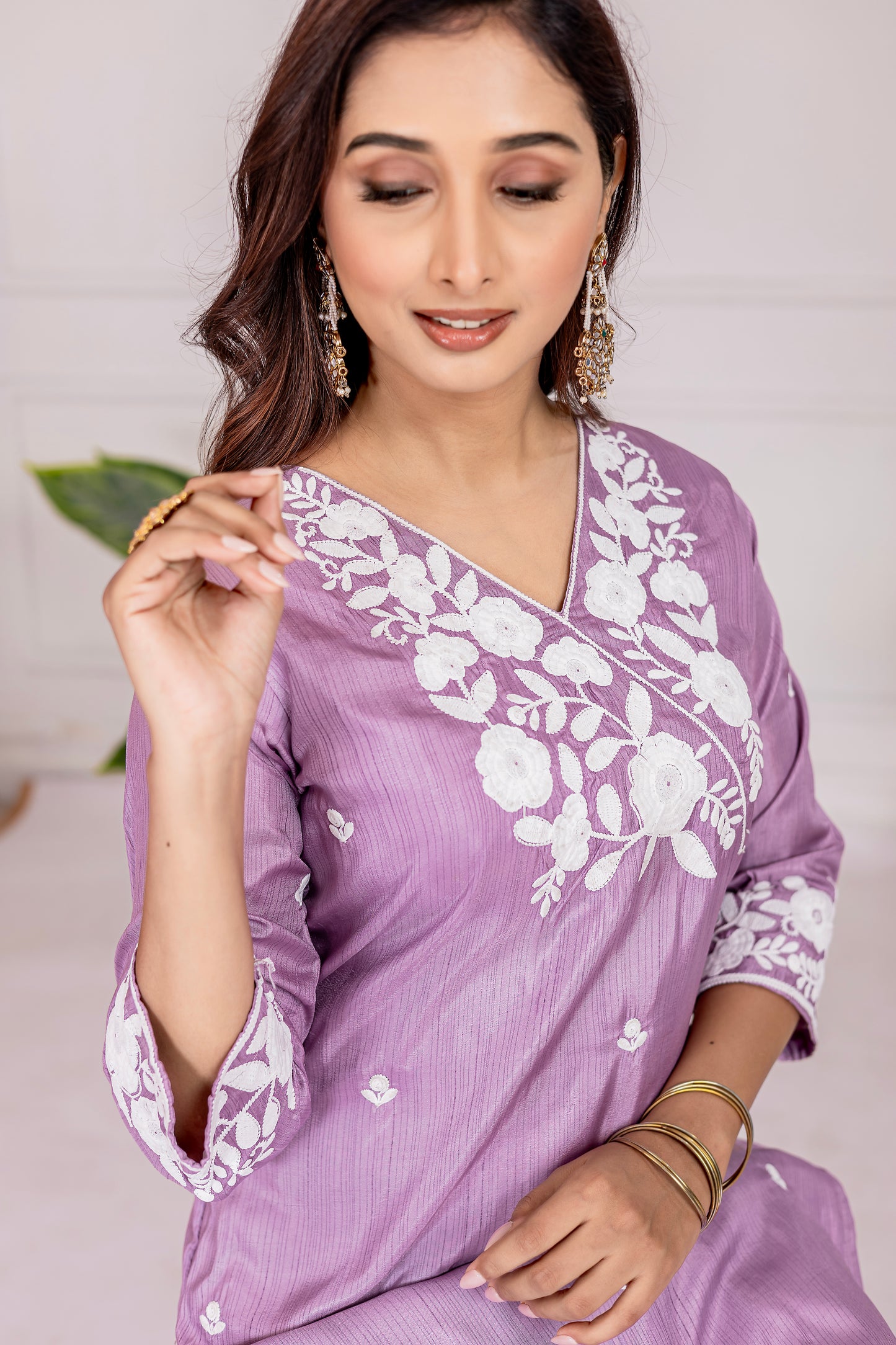 Stylish Lavender Floral Embroidered Kurta Pant Set
