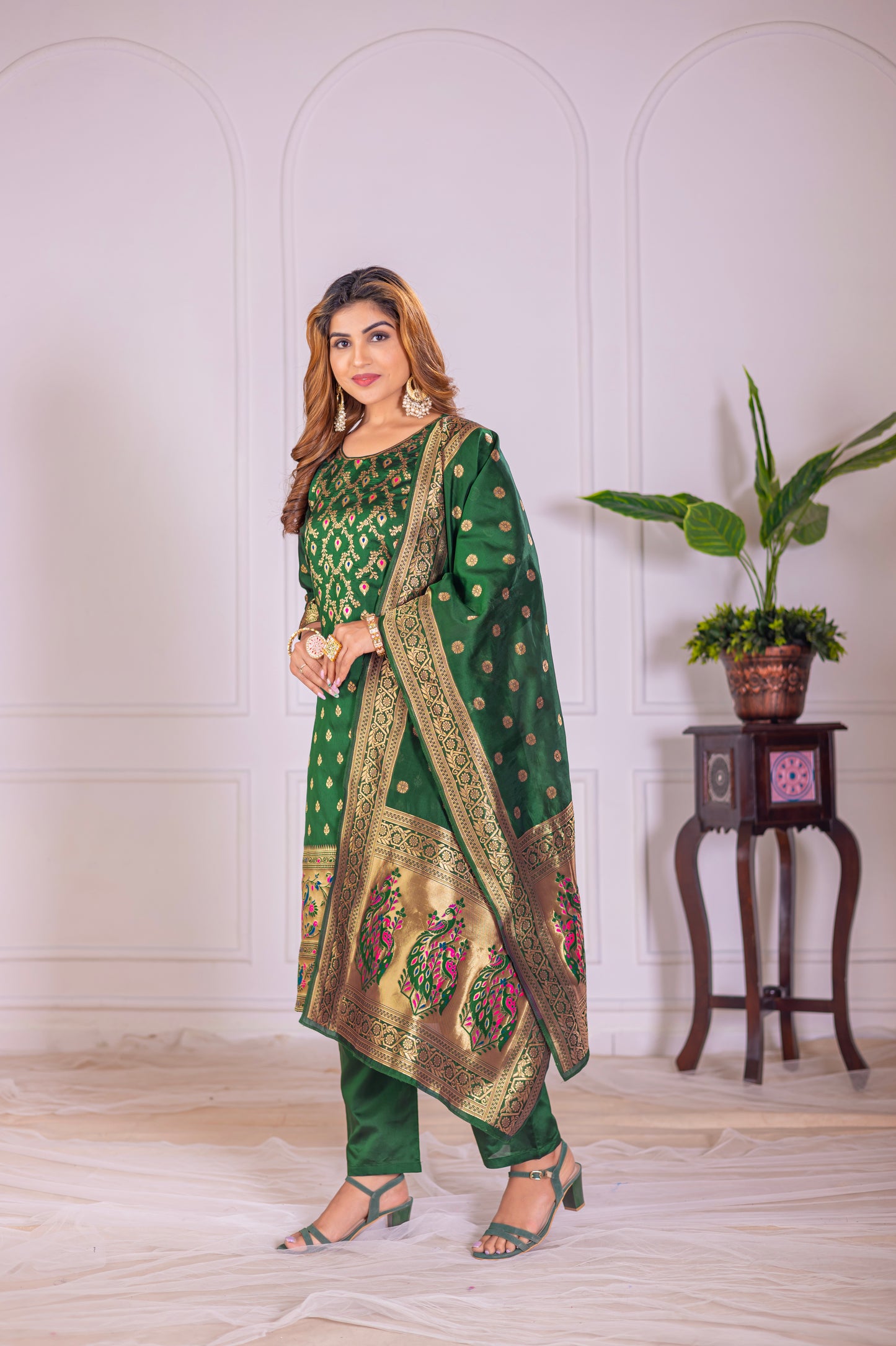 Green Paithani Silk Jacquard Kurta Set with Dupatta