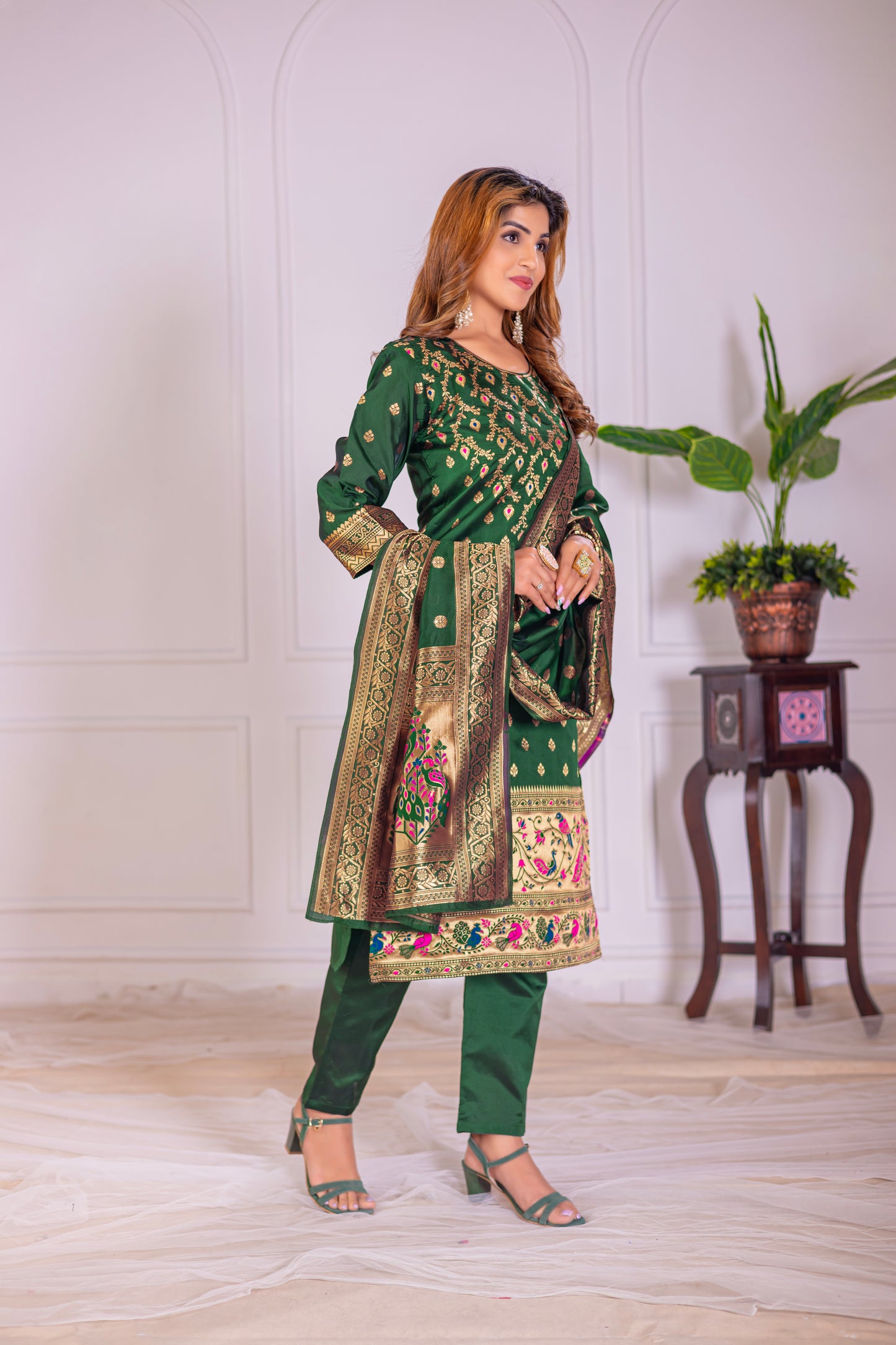Green Paithani Silk Jacquard Kurta Set with Dupatta