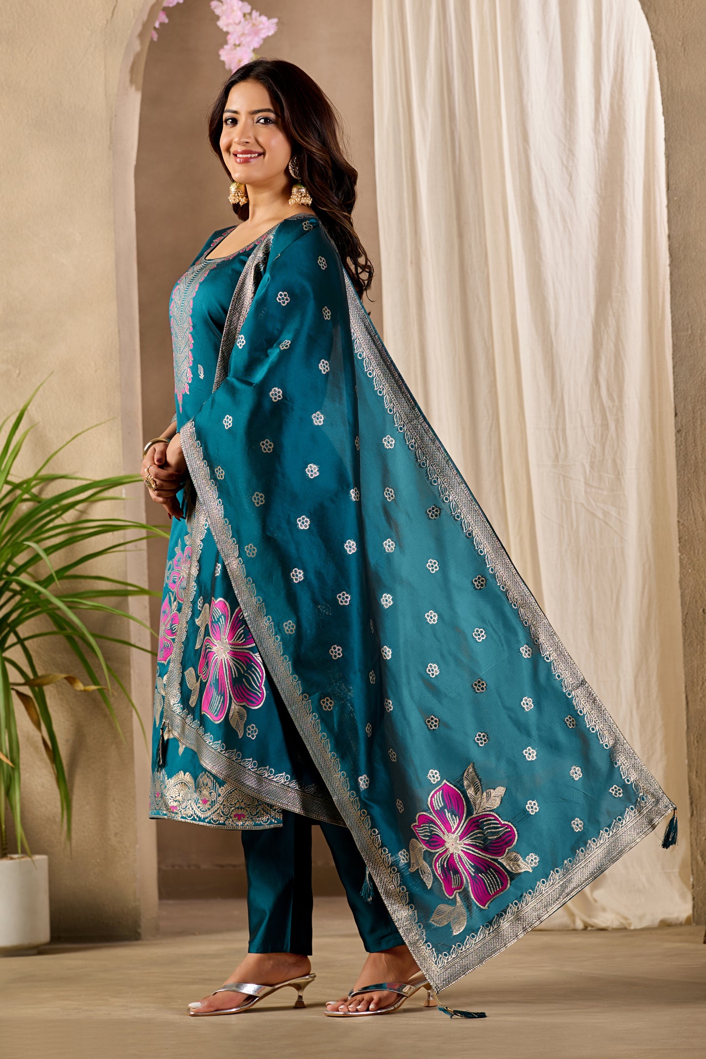 Traditional Women's Rama Straight Kurta Set | Ethnic Suit with Pant & Dupatta