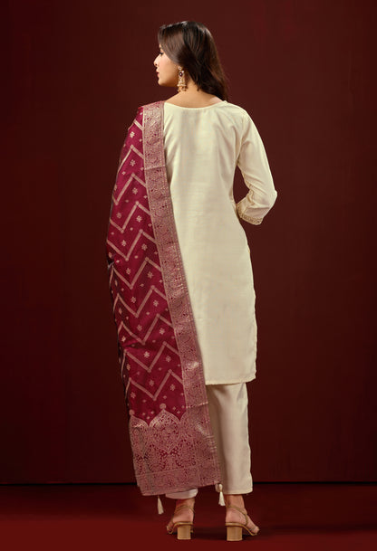 Traditional Embroidered Cream Kurta Set with Pants & Rich Jacquard Dupatta