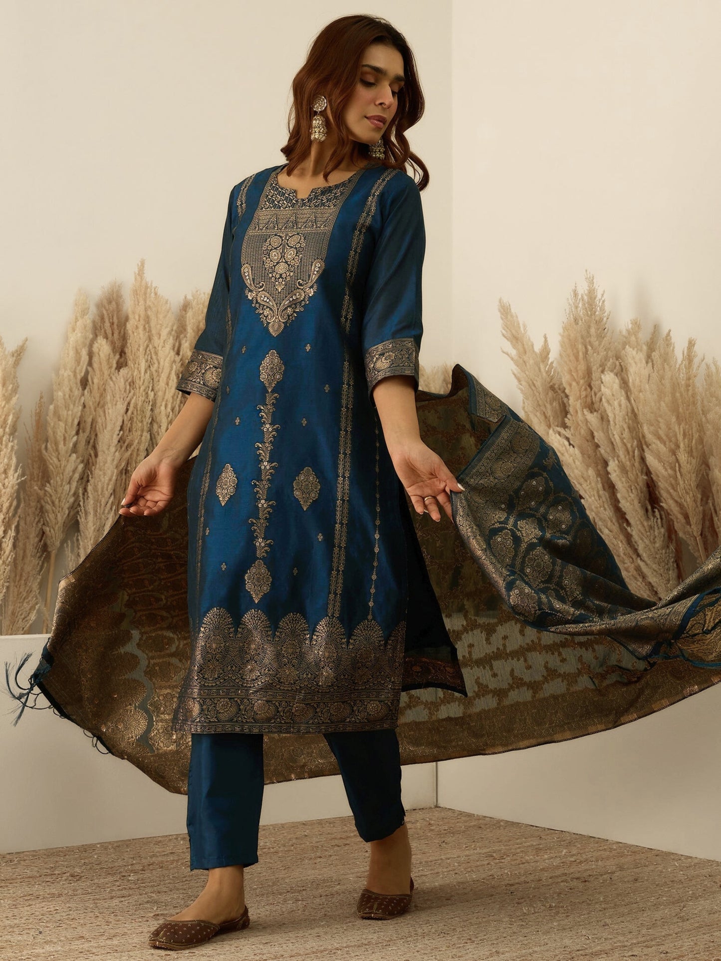 Women’s Teal Blue Embroidered Kurta Pant Set with Jacquard Dupatta