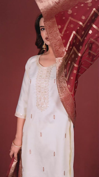 Traditional Embroidered Cream Kurta Set with Pants & Rich Jacquard Dupatta
